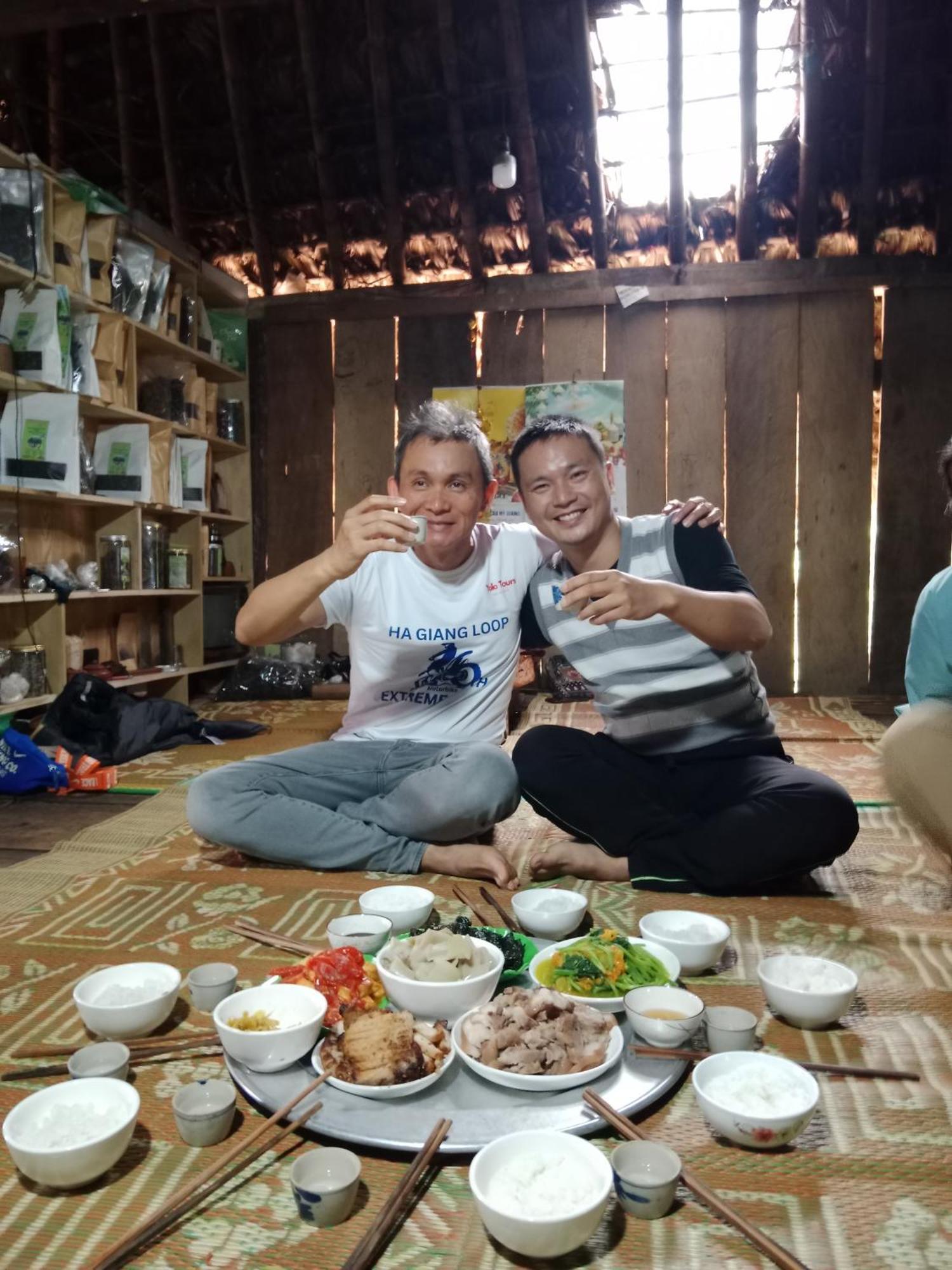 מלון Ha Giang Yolo House And Loop Tours מראה חיצוני תמונה